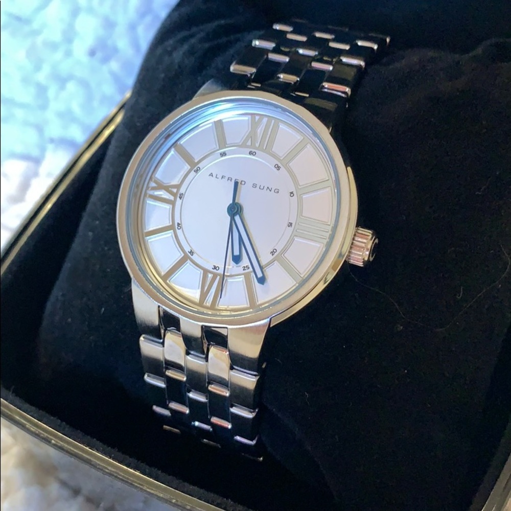 BNWT Alfred Sung Men’s Watch